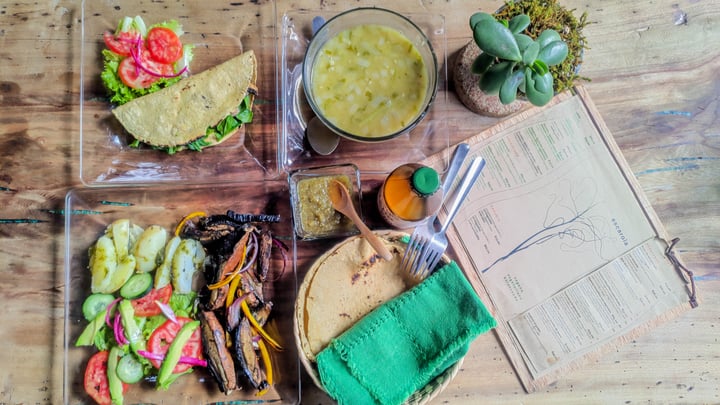 review photo of Escarola brown mushroom potato with salad shared by @veganexpression on 20 Jul 2020 - review