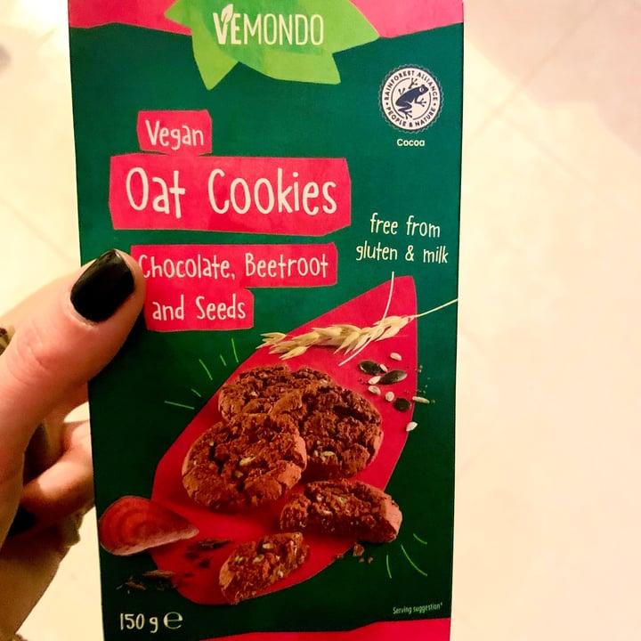 review photo of Vemondo Biscotti cioccolato barbabietola e semi shared by @irenebalan17 on 13 Dec 2021 - review