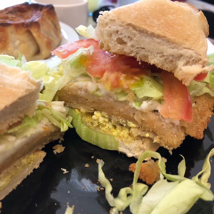 photo of El Palacio Vegano Sándwich de Milanesa Completo shared by @gbrito on  21 Oct 2021 - review