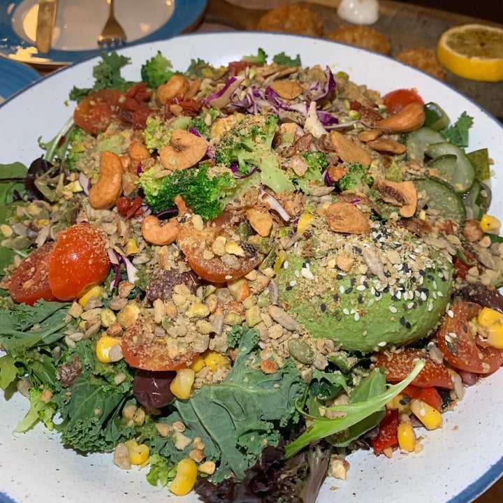 review photo of Priveā Tracyās Salad shared by @shania8777 on 12 Dec 2021 - review