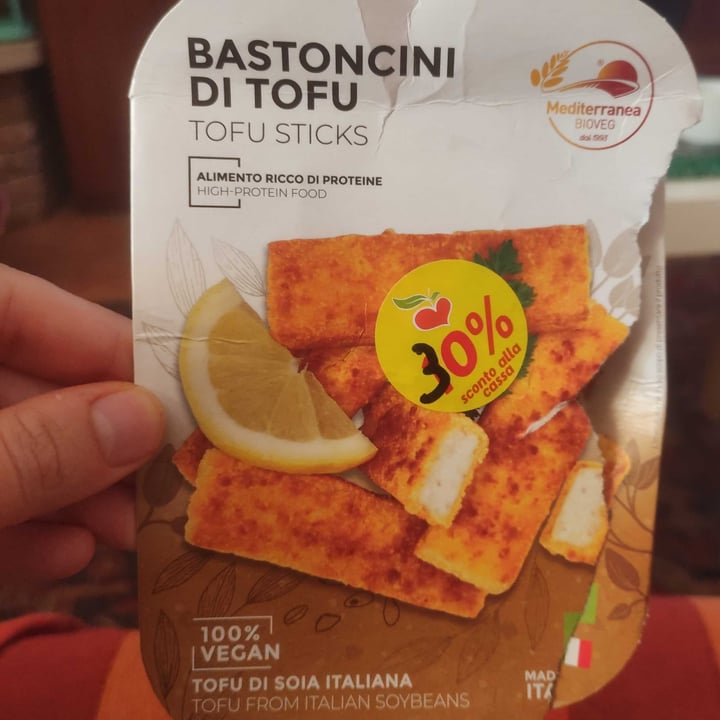 photo of Mediterranea BioVeg bastoncini di tofu shared by @dana290 on  20 Aug 2022 - review