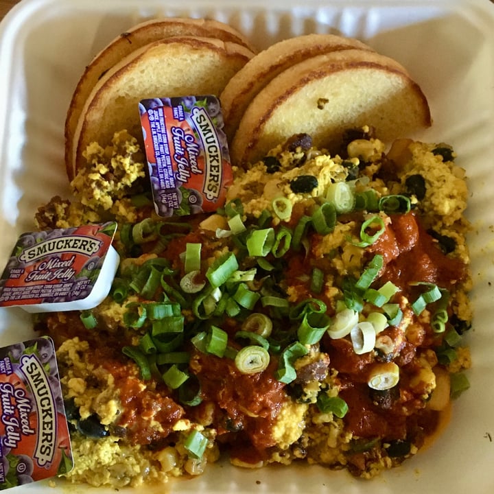 photo of Wayward Vegan Cafe Santa Fe Hash shared by @renfield on  25 Jun 2022 - review