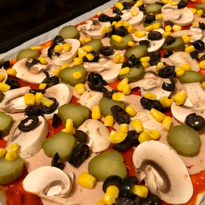 review photo of Vemondo Vegan Slices Cheese Flavor shared by @bobbyeats on 17 Aug 2021 - review