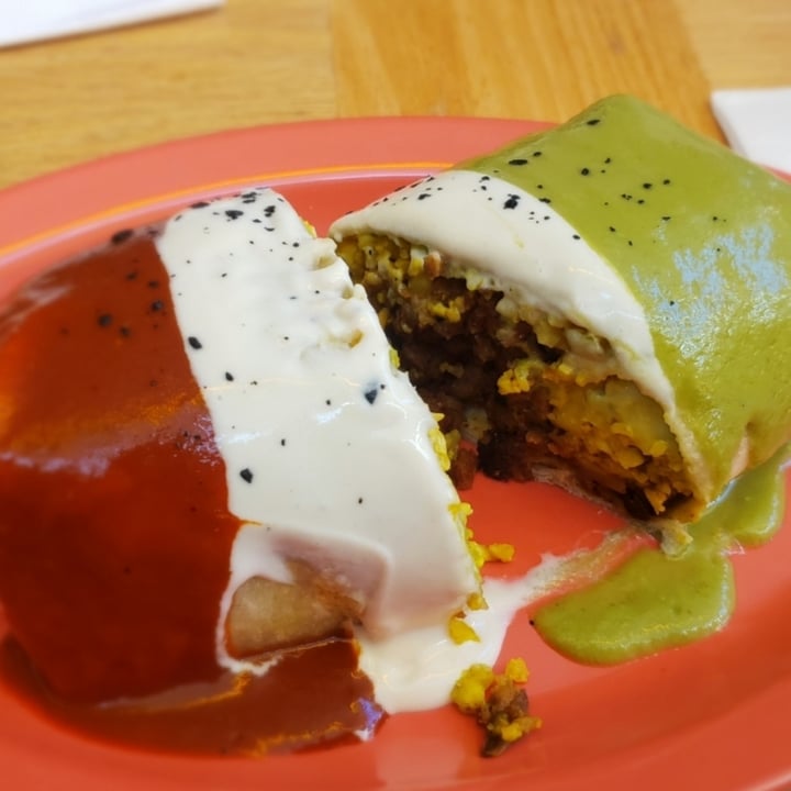 photo of Jajaja Plantas Mexicana Chorizo Burrito shared by @juneo on  28 Jul 2021 - review