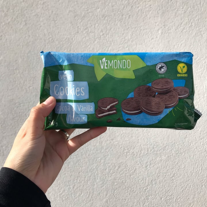 photo of Vemondo Vegan Cookies Cocoa & Vanilla Flavour shared by @giorgiaf on  10 Mar 2022 - review