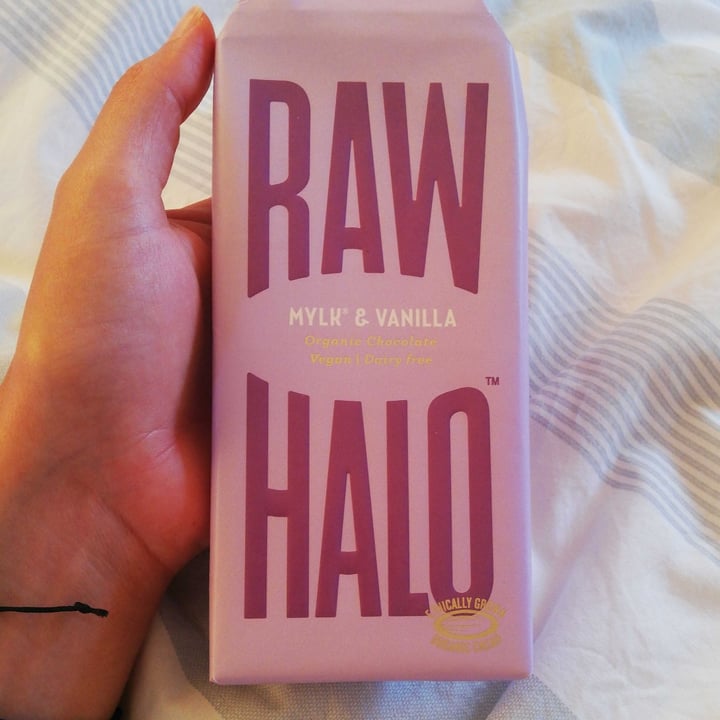 photo of Raw Halo Mylk & Vanilla Organic Raw Chocolate shared by @cristynorth on  05 Jul 2022 - review