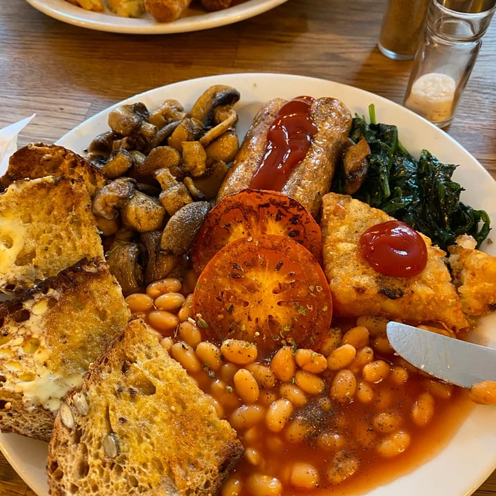 photo of Mila's Cafe Vegan Breakfast shared by @hgoeseast on  05 Sep 2022 - review