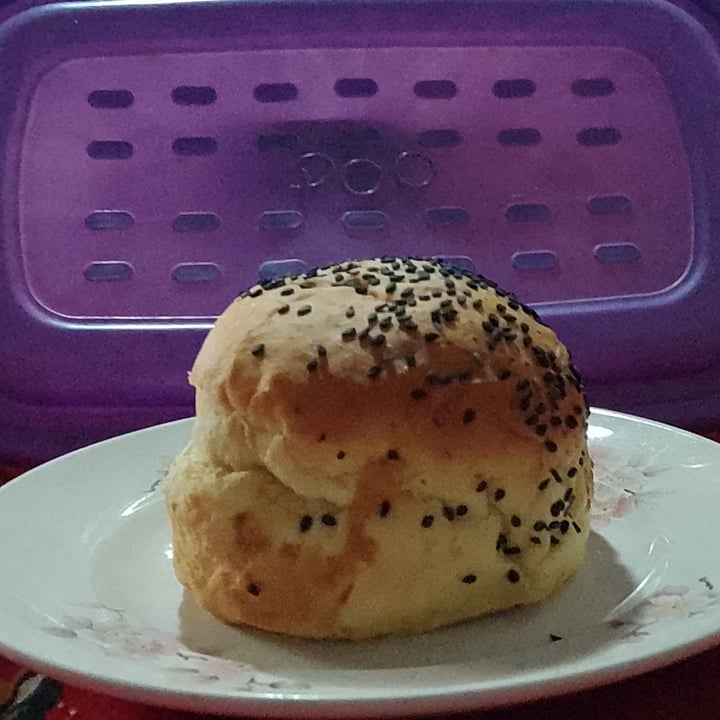 review photo of Boogies Pan de Papa con Sésamo Negro shared by @ggino on 07 May 2022 - review