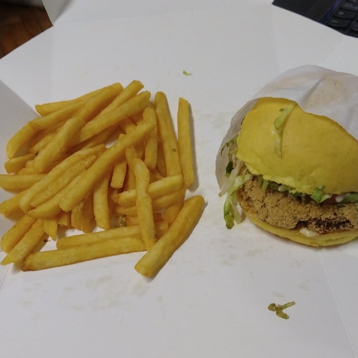 review photo of VEGAN FOX Foxinesa shared by @ariantimo on 11 Oct 2021 - review
