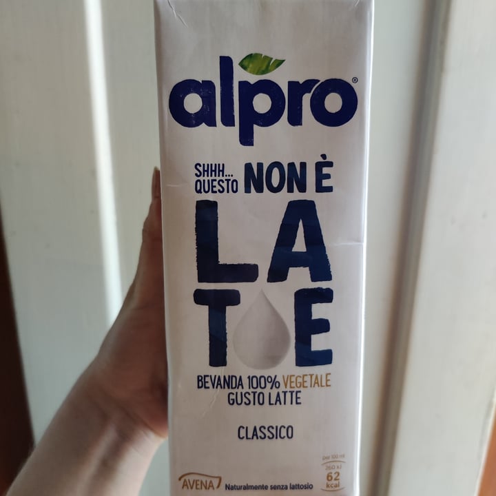 photo of Alpro This is Not Milk Classic Questo Non è Late Classico shared by @ermi96 on  15 May 2022 - review