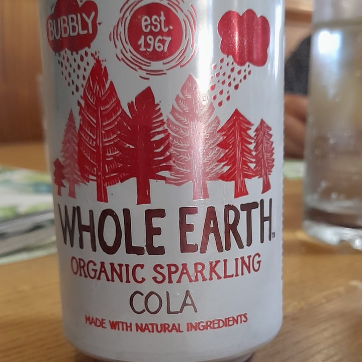 photo of Whole Earth Organic Sparkling Cola shared by @giulipimpiveg on  09 Aug 2022 - review