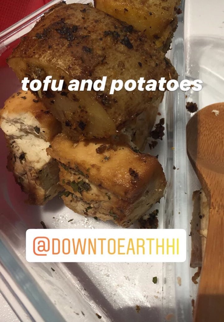 photo of Down to Earth Organic & Natural - Pearlridge Dynamite Tofu and Roast Potatoes shared by @haleymae on  29 Dec 2019 - review