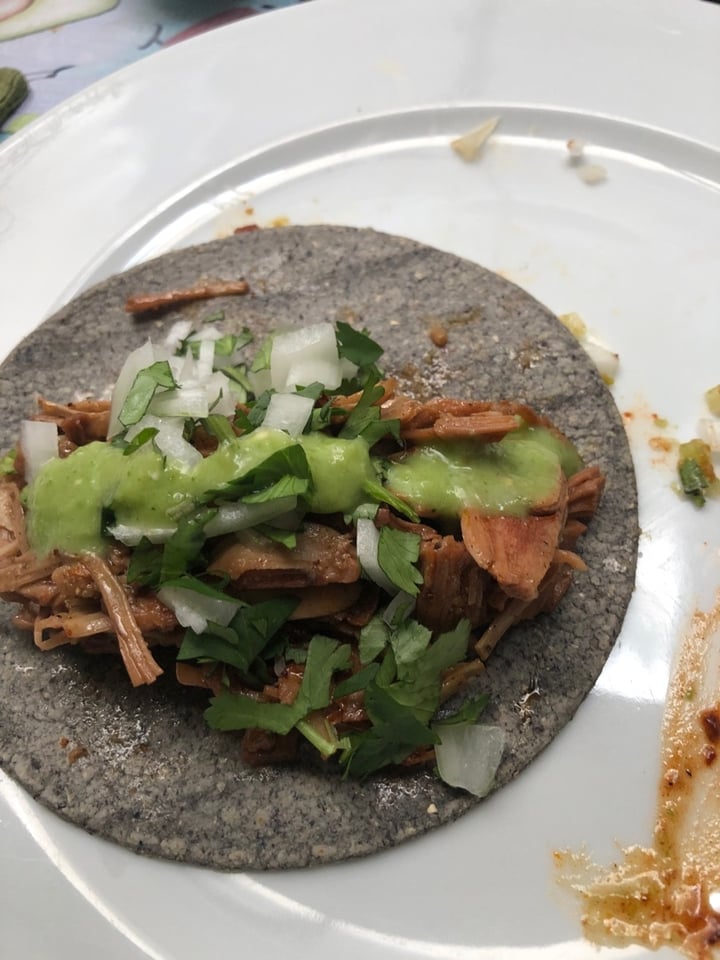 photo of LA SENDA Tacos de carnitas de yaca shared by @aletora on  02 Jan 2020 - review