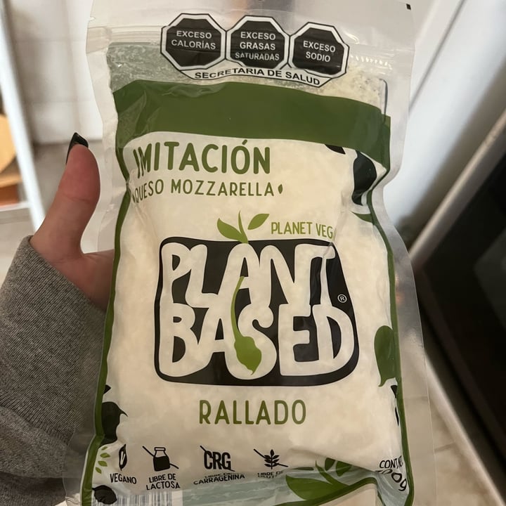 review photo of Planet Vegan Plant Based ImitaciĂłn Queso Mozzarella Block shared by @fridamoca on 28 Jan 2022 - review
