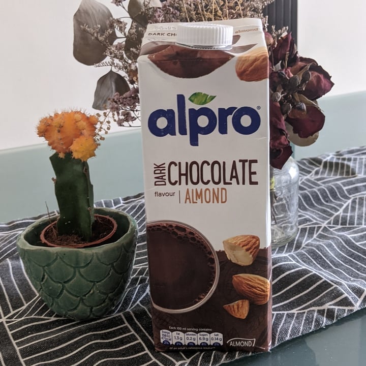 photo of Vemondo  Chocolate almondmilk shared by @anjjaliii on  31 Jan 2021 - review