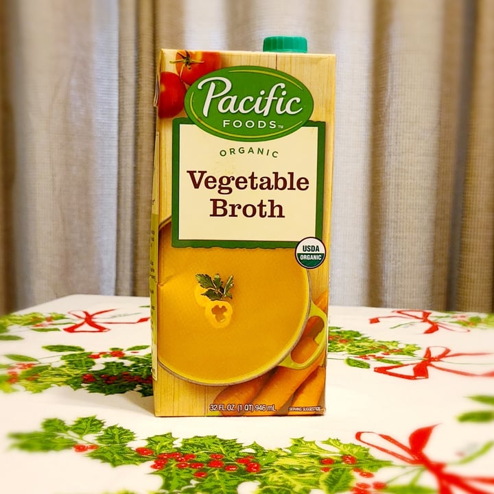 photo of Pacific Foods Organic Vegetable Broth shared by @agreene428 on  07 Jan 2021 - review