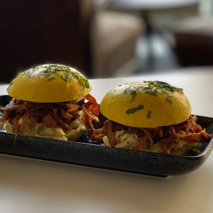 photo of Gastrobar Elvy Oyster mushroom mini burgers shared by @tiwaz on  06 May 2022 - review