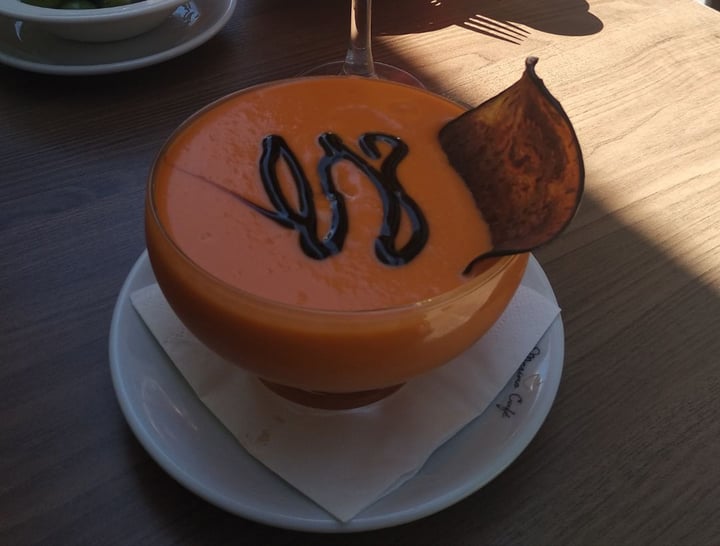 review photo of Restaurante "La Fonda de María Mandao" Salmorejo con chip de berenjena shared by @noe8910 on 25 Jul 2019 - review