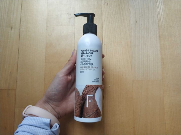 photo of Freshly Cosmetics Acondicionador shared by @romeiry on  14 May 2020 - review