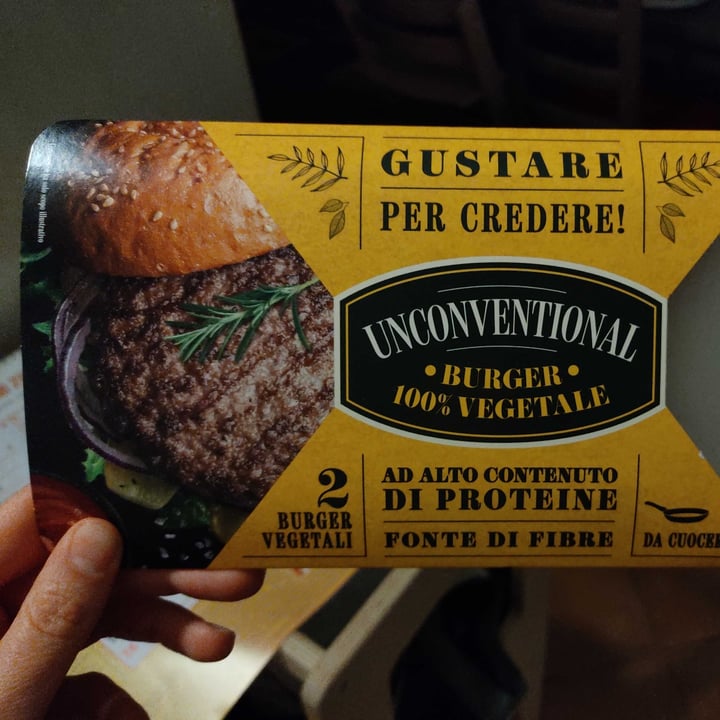photo of Unconventional Burger Vegetale Classico - Classic Burger shared by @elenac on  23 Dec 2021 - review