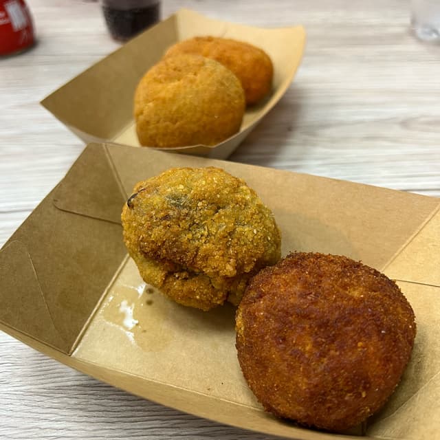 菜肴“Supplí alla Boscaiola Vegan”的照片