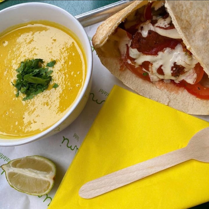 review photo of Umi Falafel Palestinian Falafel Sandwich shared by @niamhx on 05 Dec 2020 - review
