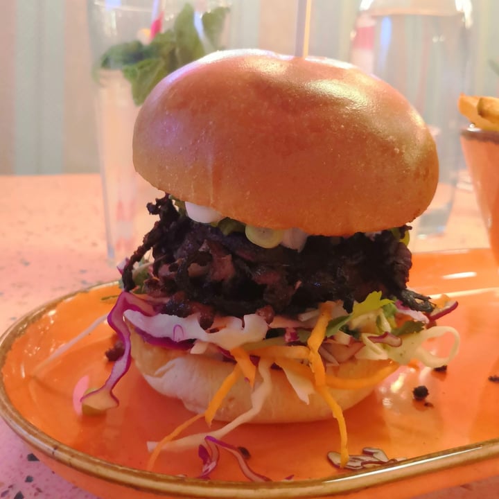 review photo of Doppleganger Burger Sunny (special) shared by @ilariag on 10 Jul 2022 - review