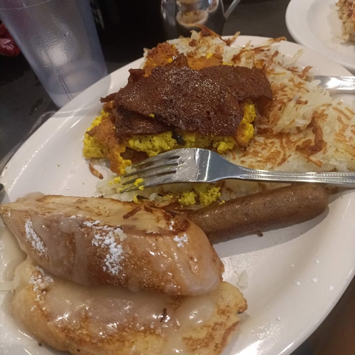 photo of Champs Diner Breakfast slam shared by @alesam on  01 Sep 2022 - review