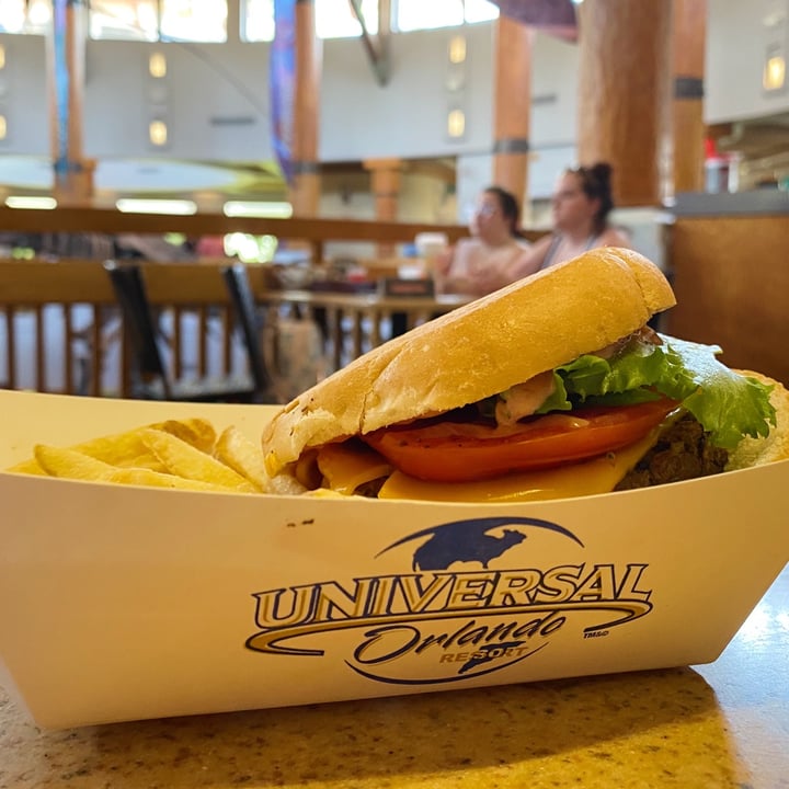 review photo of The Burger Digs Vegan Cheeseburger Platter shared by @valeeeryh on 16 Jun 2021 - review
