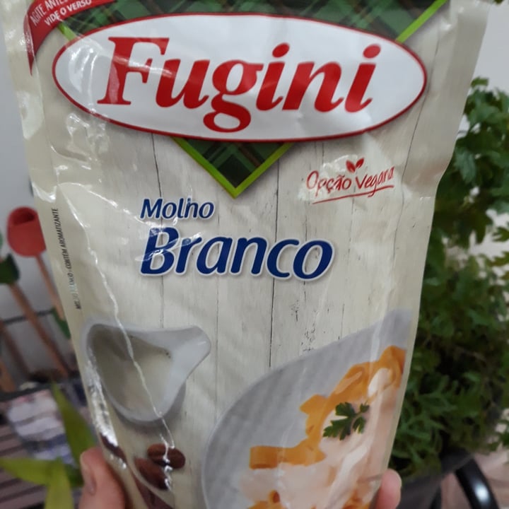 photo of Fugini  Molho Branco Vegetal shared by @emiliadias on  07 Aug 2022 - review