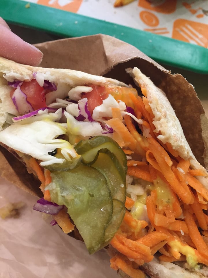 photo of Veggie Medio Oriente Sandwich Sabij shared by @lulejga on  26 Dec 2019 - review