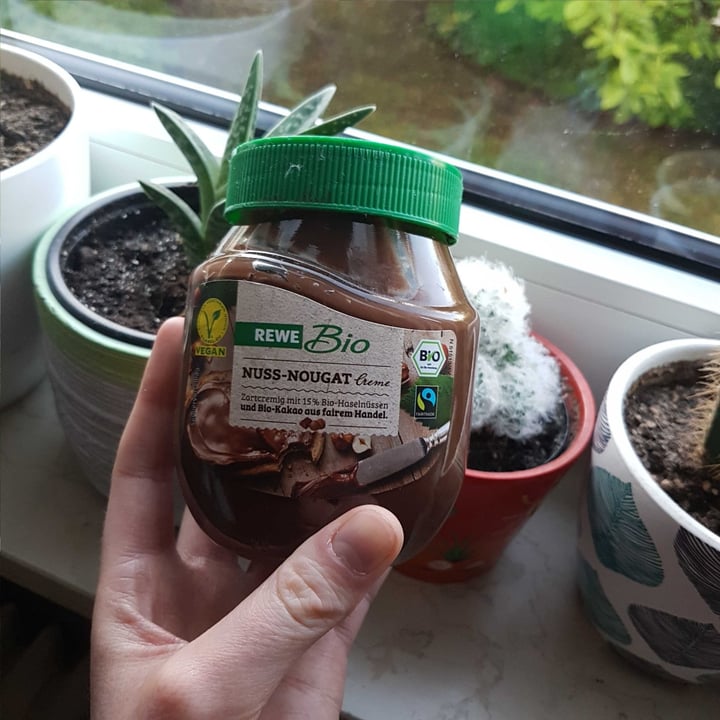 review photo of Rewe Bio Nuss-Nougat Creme shared by @tomatocat on 02 May 2020 - review