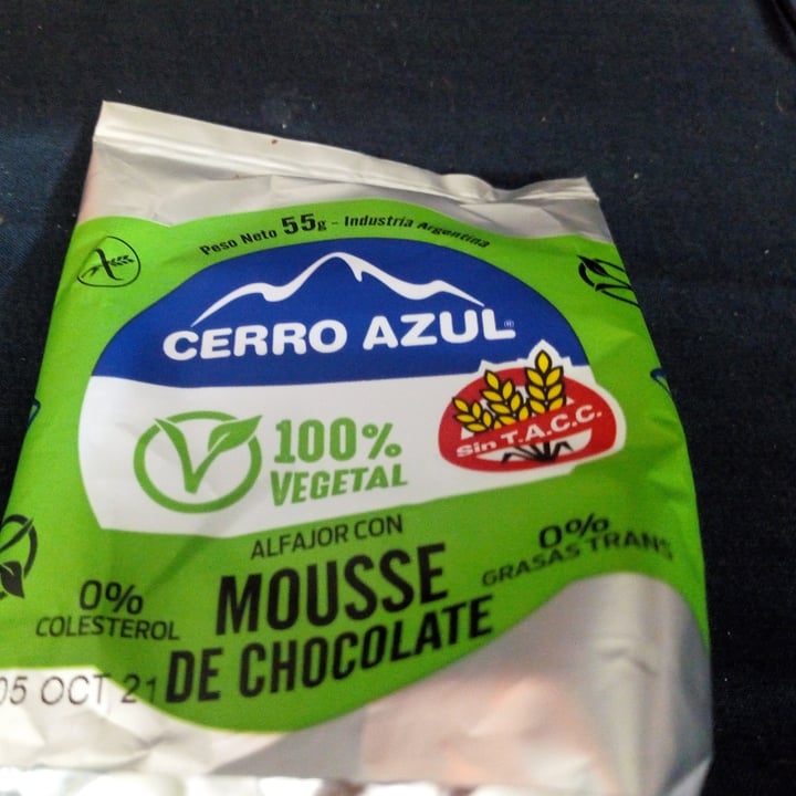 review photo of Cerro Azul Alfajor Mousse de Chocolate shared by @ludigiovanni on 15 Oct 2021 - review
