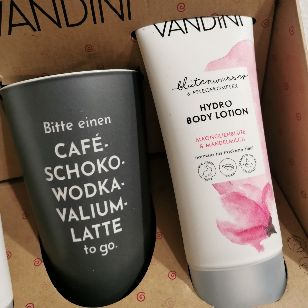 VANDINI Hydro Pflege Duschgel Mit Magnolienblüte & Mandelmilch - 2x 200 Ml, Vegan