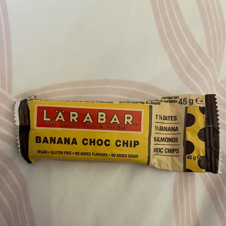 photo of Larabar Banana Chocolate Chip shared by @celiaforbes on  01 Mar 2022 - review
