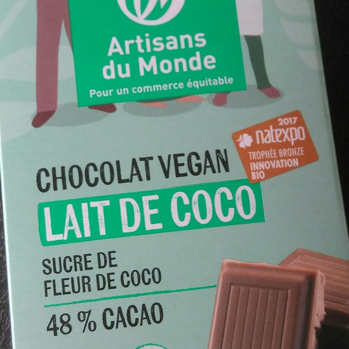 photo of Artisans du Monde Chocolat vegan lait de coco shared by @stopanimalabuse38 on  09 May 2020 - review