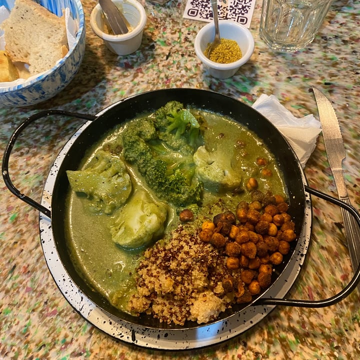 photo of Casa Munay Curry verde shared by @caterinastutz1 on  06 Jul 2022 - review