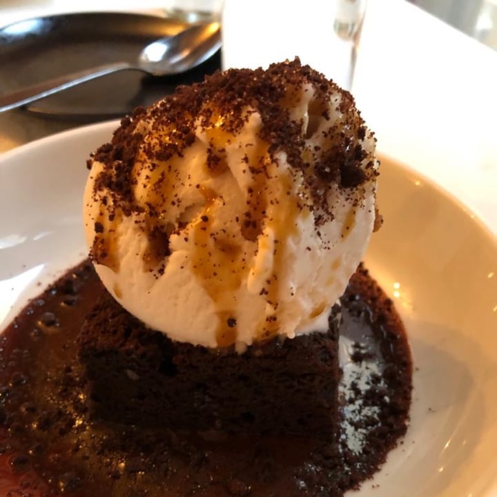 photo of P.S. Kitchen Brownie With Ice Cream shared by @elyqs on  21 Sep 2022 - review