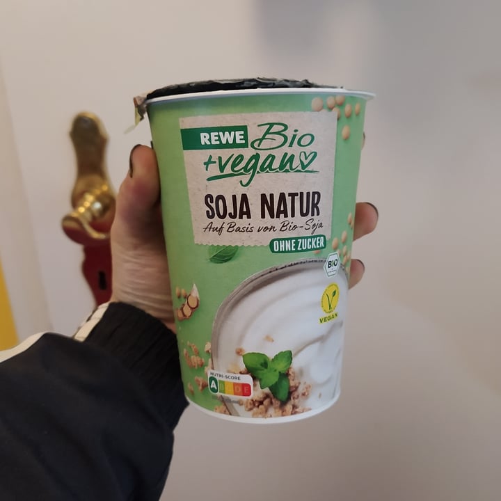 review photo of Rewe Bio sojagurt shared by @charlieisaunicorn on 14 Apr 2022 - review