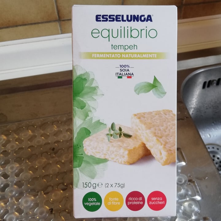 photo of Esselunga equilibrio tempeh shared by @abigen on  09 Dec 2022 - review