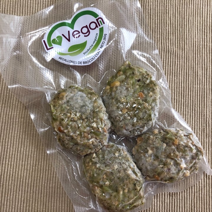 photo of L Vegan Medallones de brócoli shared by @anaiturrizar on  09 Jul 2020 - review