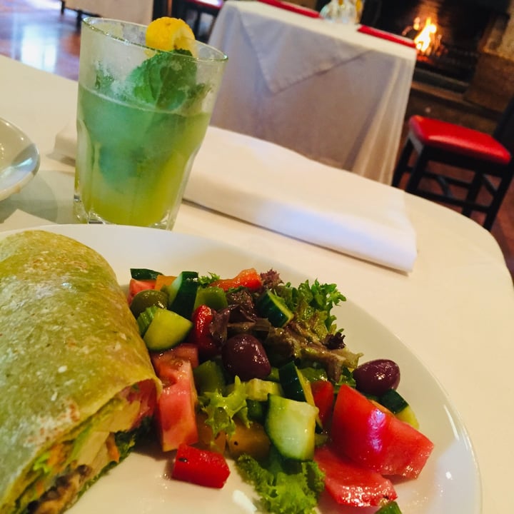 review photo of Leafy Greens Falafel wrap shared by @jabseatsvegan on 07 Oct 2020 - review