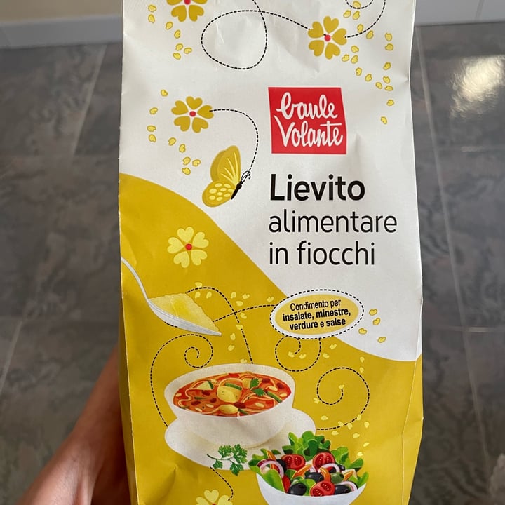 photo of Baule volante Lievito Alimentare shared by @allveg44 on  16 Apr 2022 - review