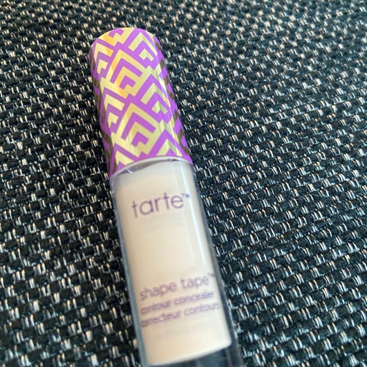 review photo of Tarte Cosmetics Shape Tape shared by @carolstanis on 13 May 2022 - review
