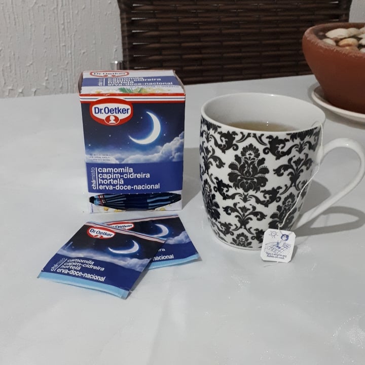 review photo of Dr. Oetker Chá misto (camomila, capim cidreira, hortelã e erva doce) shared by @hannahfreire on 09 May 2022 - review