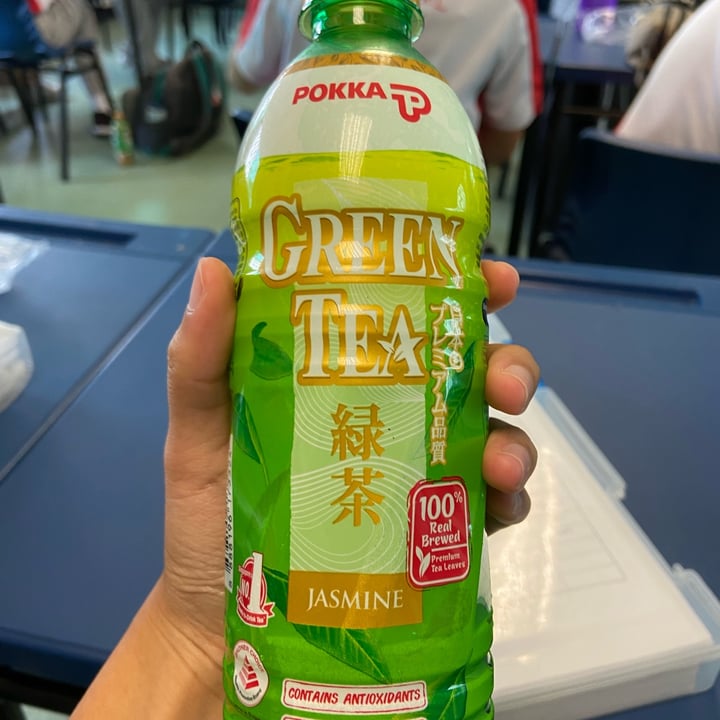 photo of Pokka Green Tea shared by @inezangg on  11 Apr 2022 - review