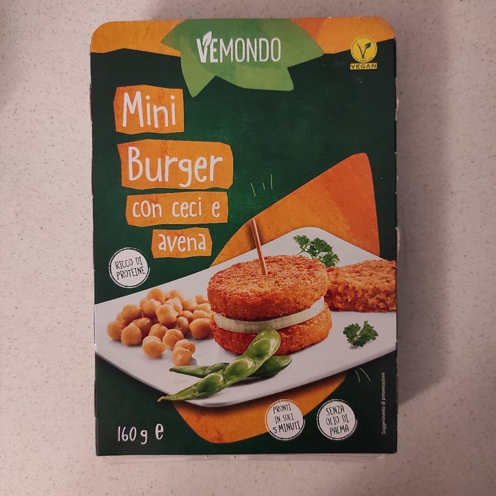 photo of Vemondo Mini Burger con Ceci e Avena shared by @matisvegli on  13 May 2022 - review