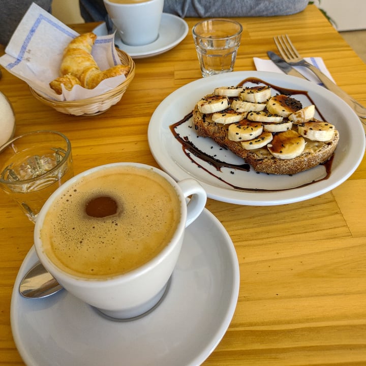 photo of Café Bambú Banana Toast shared by @amvelasquez on  08 Jun 2022 - review