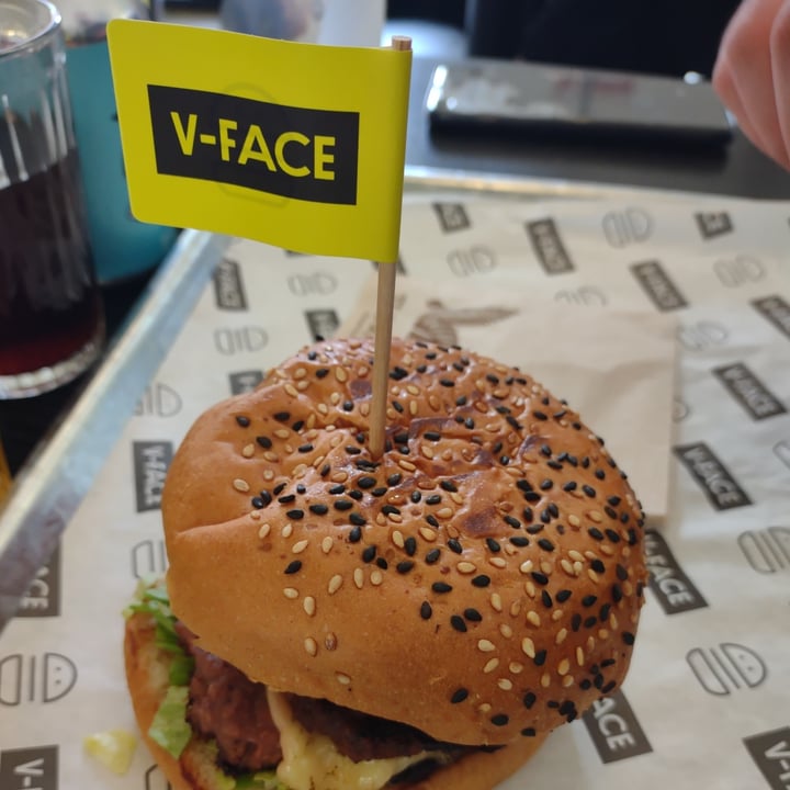 photo of V-Face The Smoke Show Vegan burger shared by @annanever on  23 Mar 2022 - review