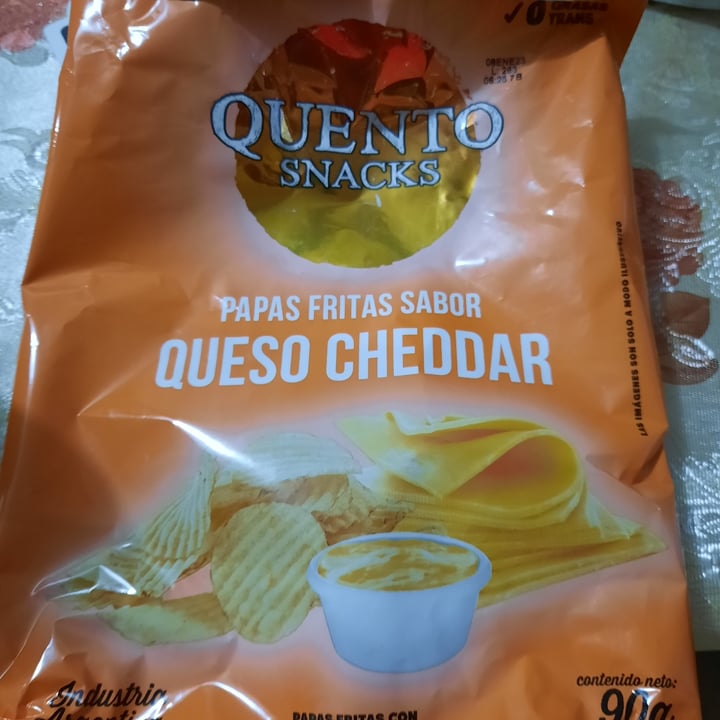 photo of Quento Snacks Papas Fritas Sabor Queso Cheddar shared by @rocioleguizamo93 on  21 Oct 2022 - review